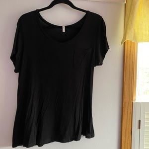 Black t-shirt